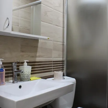 Dino's Apartmán *
